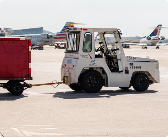 XT Series Gasoline Baggage Tractor